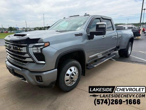 Sterling Gray Metallic 2024 Chevrolet Silverado 3500 High Country