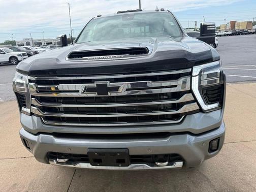 Sterling Gray Metallic 2024 Chevrolet Silverado 3500 High Country