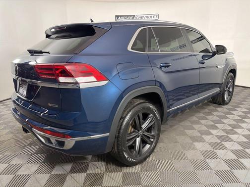 2022 Volkswagen Atlas Cross Sport 3.6L V6 SEL R-Line