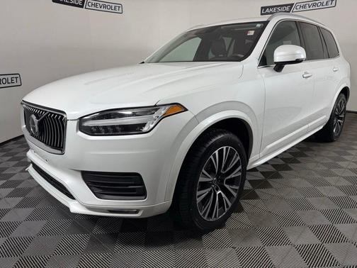 2020 Volvo XC90 T5 Momentum 7 Passenger