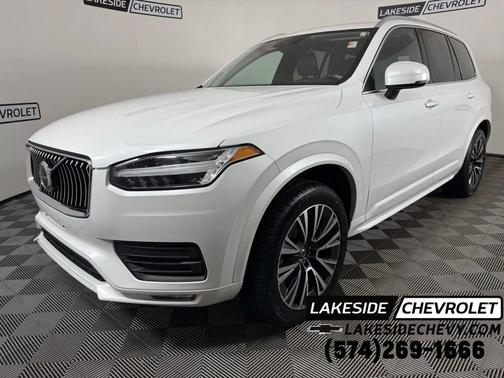 2020 Volvo XC90 T5 Momentum 7 Passenger