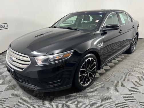2018 Ford Taurus SEL