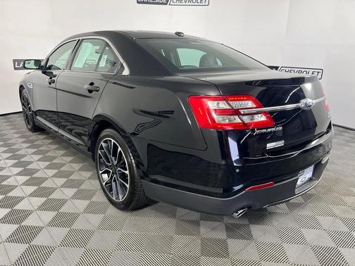 2018 Ford Taurus SEL