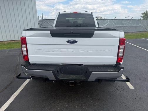 Oxford White 2021 Ford F-350 XLT
