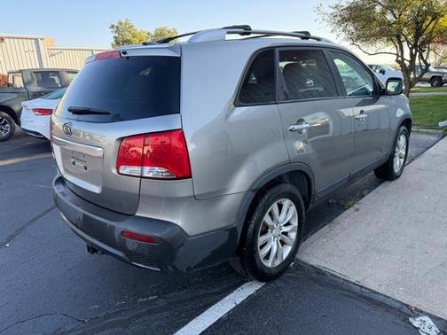 2011 Kia Sorento LX