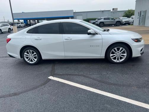 2017 Chevrolet Malibu 1LT