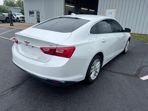 2017 Chevrolet Malibu 1LT