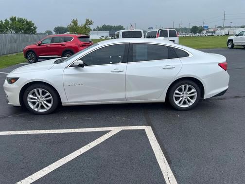 2017 Chevrolet Malibu 1LT