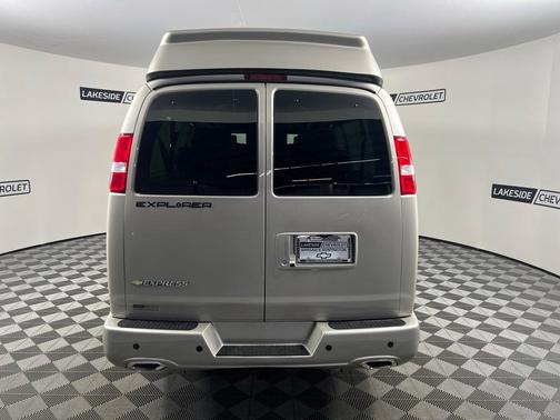 2025 Chevrolet Express 2500 Work Van