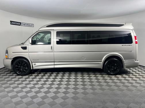2025 Chevrolet Express 2500 Work Van