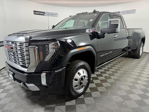 2025 GMC Sierra 3500 Denali