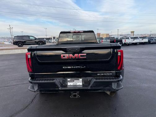 2025 GMC Sierra 3500 Denali