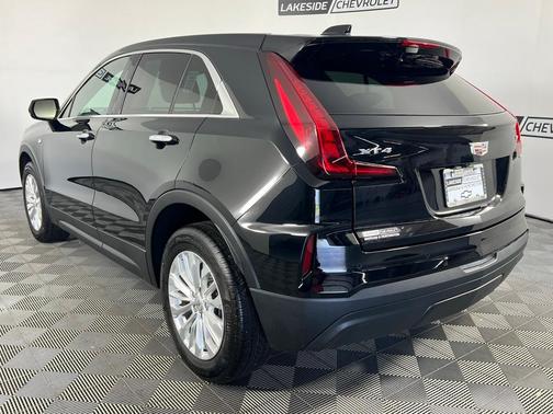 2024 Cadillac XT4 Luxury
