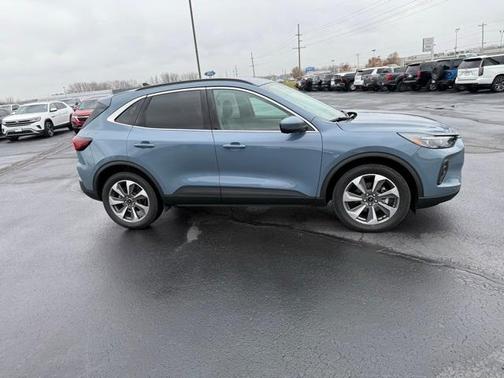 2024 Ford Escape Platinum