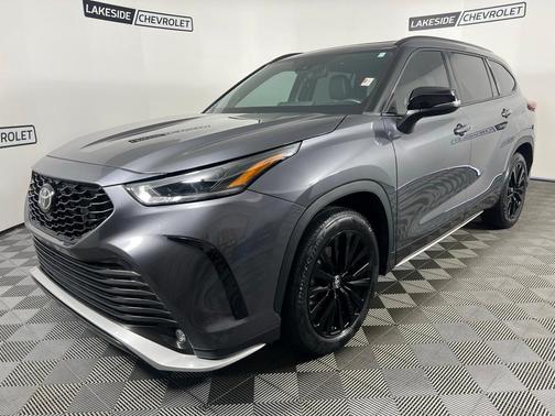 2023 Toyota Highlander XSE