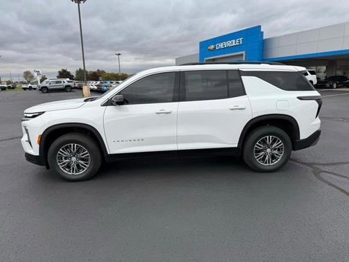 2024 Chevrolet Traverse LT