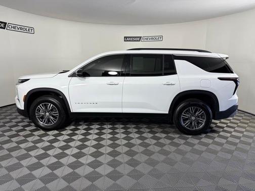 2024 Chevrolet Traverse LT