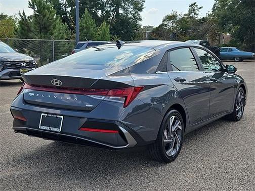 2025 Hyundai ELANTRA HEV Limited