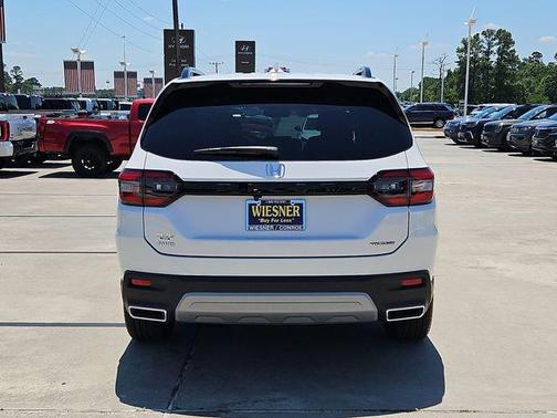 White 2025 Honda Pilot Touring