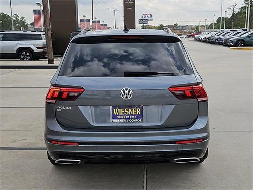 2021 Volkswagen Tiguan 2.0T SE R-Line Black