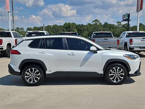 2023 Toyota Corolla Cross Hybrid SE