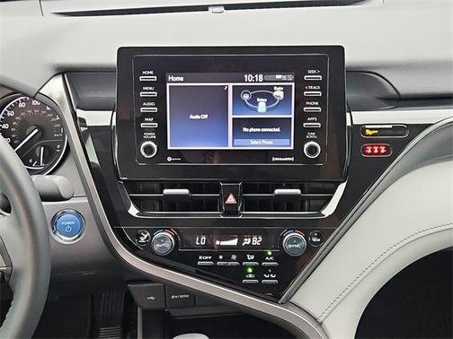 2022 Toyota Camry Hybrid SE