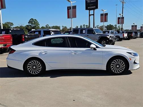 2023 Hyundai SONATA Hybrid Limited