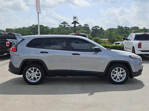 2015 Jeep Cherokee Sport