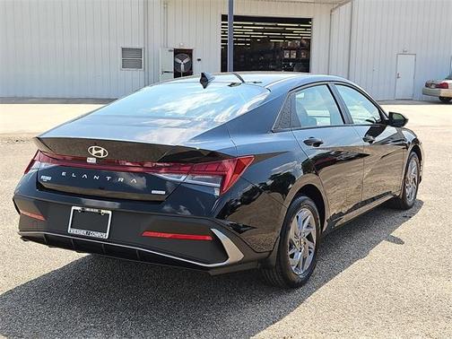 2025 Hyundai ELANTRA HEV Blue