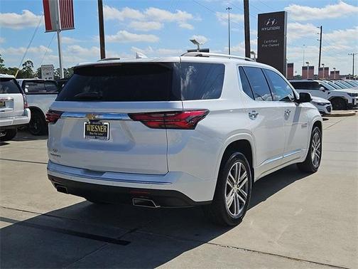 2023 Chevrolet Traverse High Country