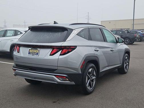 Shimmering Silver 2026 Hyundai TUCSON SEL