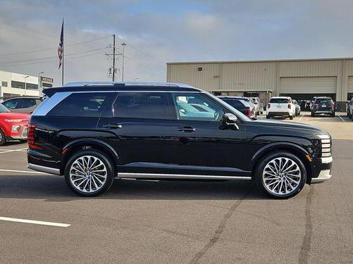 Abyss Black Pearl 2026 Hyundai Palisade Hybrid Calligraphy