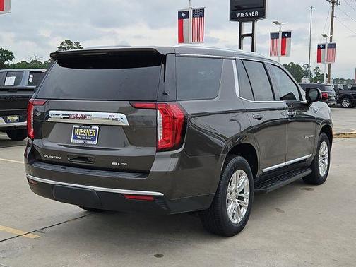 Quartz Metallic 2021 GMC Yukon SLT