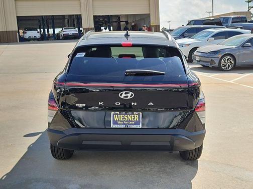 Abyss Black Pearl 2026 Hyundai KONA SEL Sport