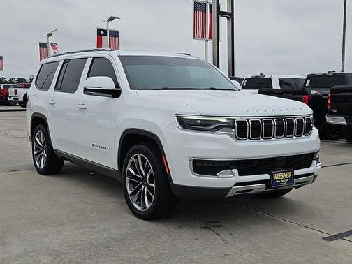 Bright White Clearcoat 2022 Jeep Wagoneer Series III