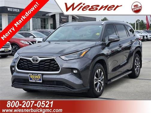 2022 Toyota Highlander XLE