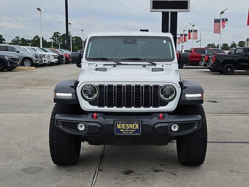 Bright White Clearcoat 2025 Jeep Wrangler Rubicon