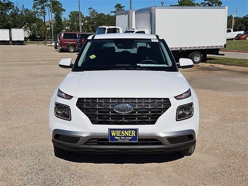 2026 Hyundai VENUE SE