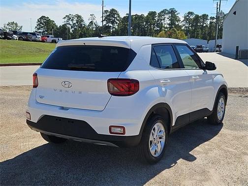 2026 Hyundai VENUE SE