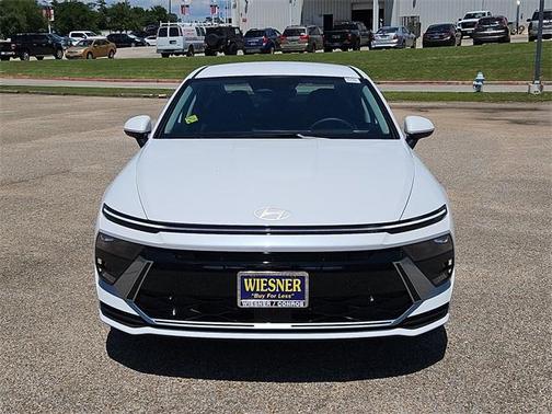 2025 Hyundai SONATA SE