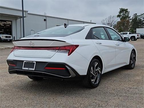 2025 Hyundai ELANTRA HEV SEL Sport