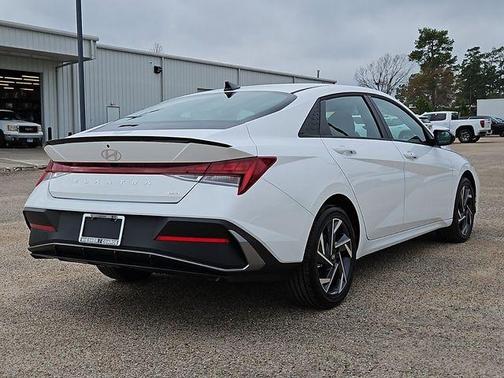 White 2025 Hyundai ELANTRA HEV SEL