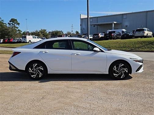 2025 Hyundai ELANTRA HEV Limited
