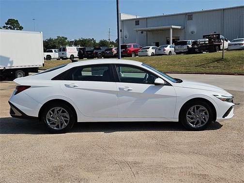 2025 Hyundai ELANTRA HEV Blue