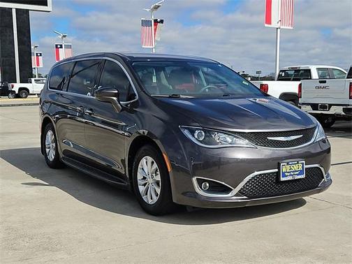 2018 Chrysler Pacifica Touring Plus