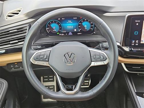 2024 Volkswagen Atlas Cross Sport 2.0T SEL R-Line