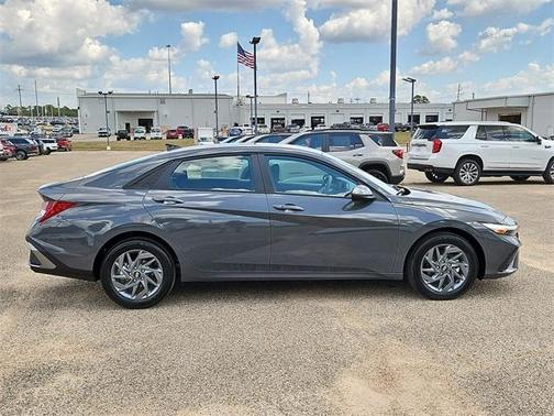 2025 Hyundai ELANTRA HEV Blue