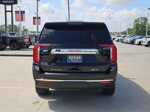 Onyx Black 2023 GMC Yukon SLT