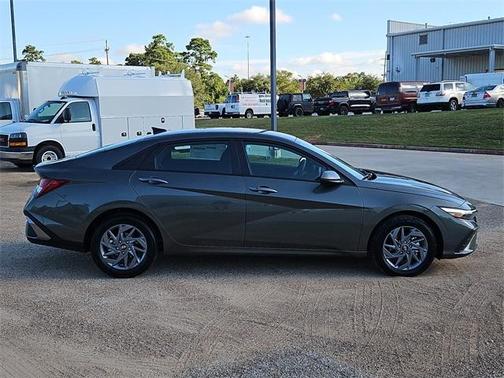 2025 Hyundai ELANTRA HEV Blue