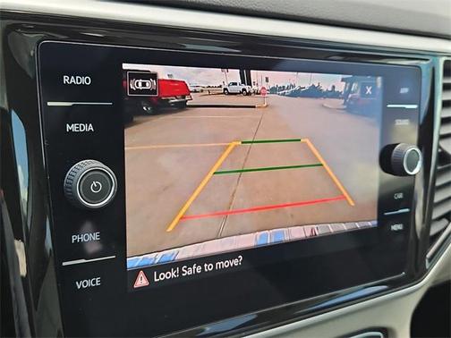 2022 Volkswagen Atlas 3.6L SE w/Technology